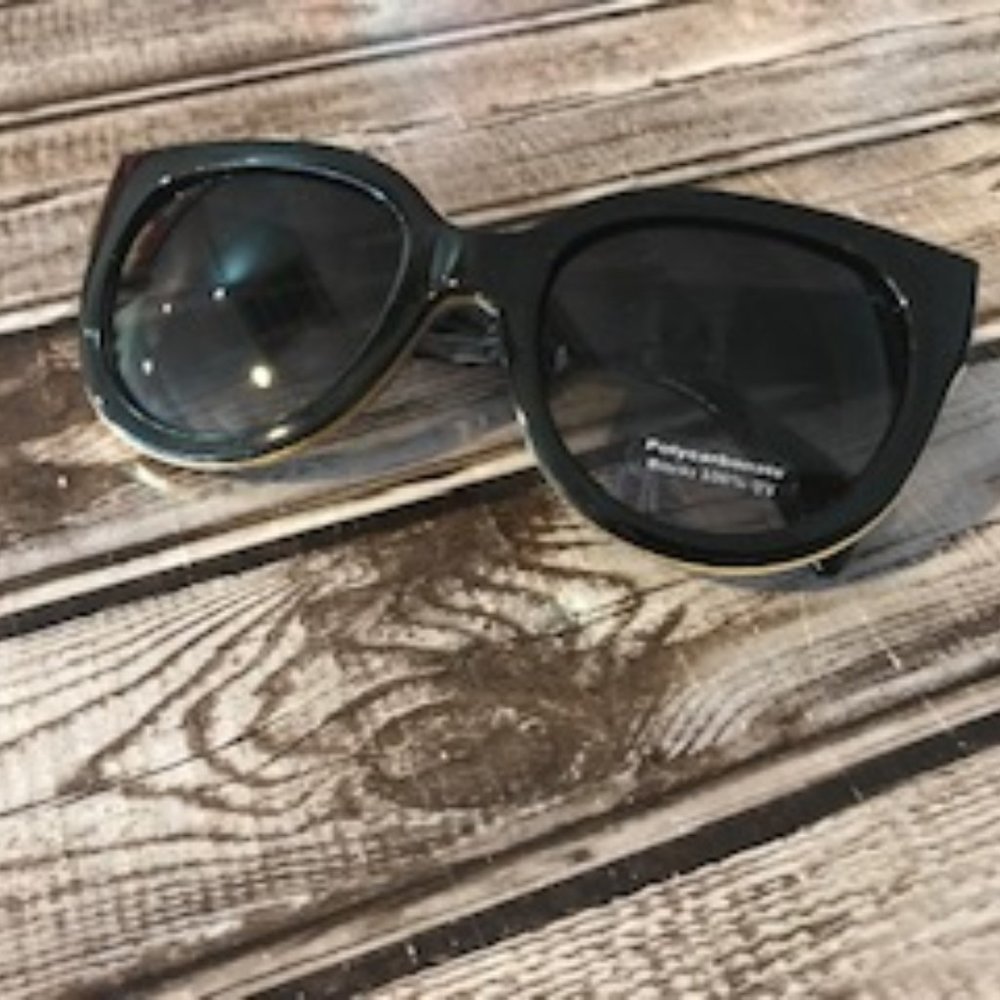 Black/Gold Sunnies